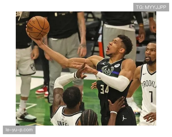 字母哥季后赛再展统治力，雄鹿领袖强势冲击总冠军