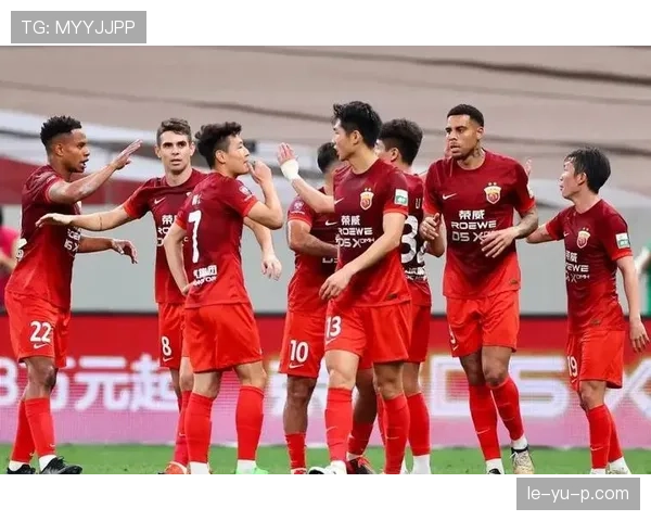 中超超级杯巅峰对决点燃赛场，强队交锋引爆球迷期待