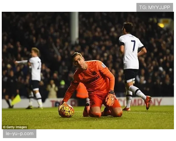 德波尔盛赞水晶宫球员表现，状态回暖引关注新赛季前景