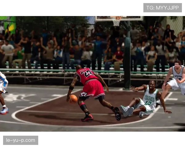 伊萨克与热苏斯对比：终结者风格与多功能前锋的战术角色差异分析