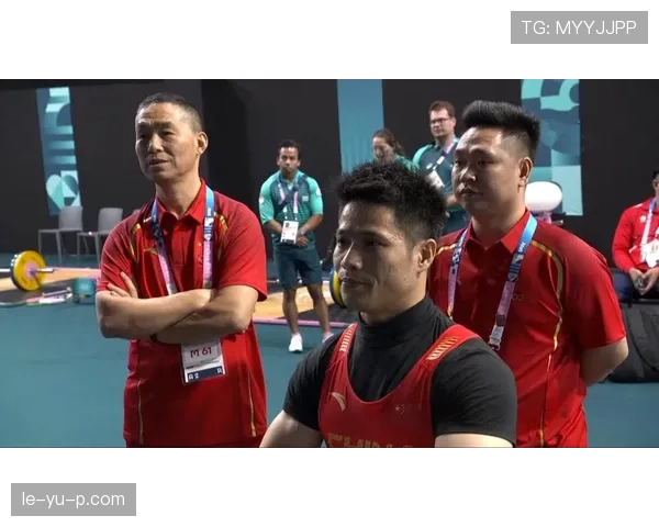 陶菲克居然花了这么多钱买鞋,这经济学家都懵了! 陶菲克居然花了这么多钱买鞋,这经济学家都懵了!